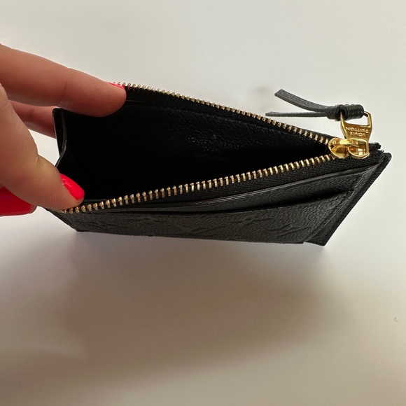 Louis Vuitton Card Holder with zipper 2021 - Picture 3 of 8
